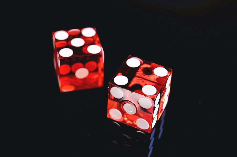 How Live Dealers Transformed Online Casinos